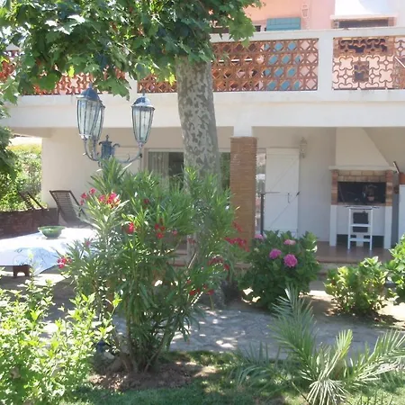 Le Jardin De Neil Pensión Sainte-Maxime