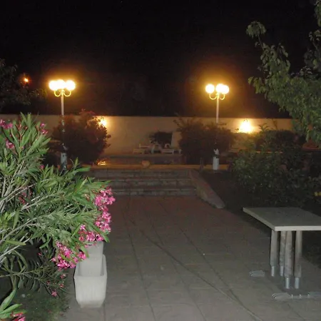 Vendégház Le Jardin De Neil Sainte-Maxime